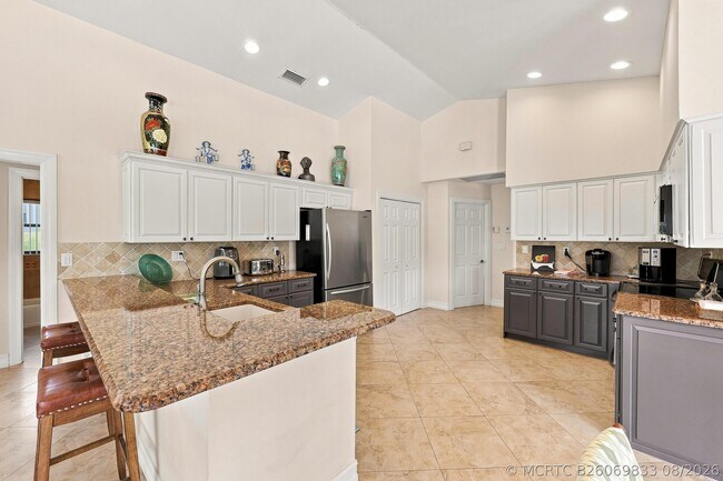 Building Photo - 10455 Stonebridge Blvd