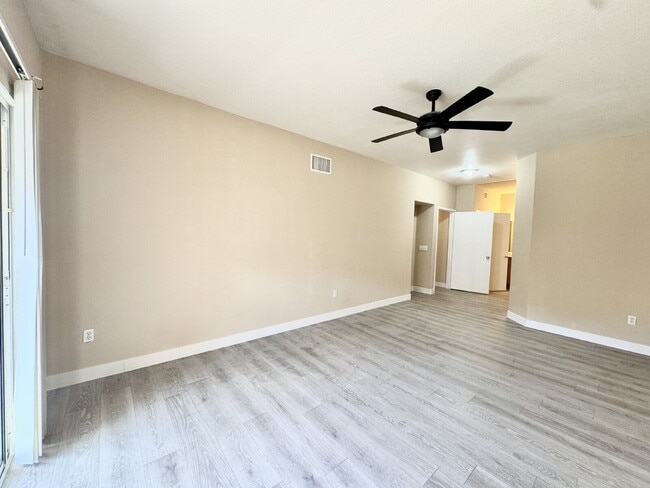 Building Photo - DOWNSTAIRS CONDO | GATED COMMUNITY | CENTENNIAL HILLS | UPDATED 3 BEDROOM