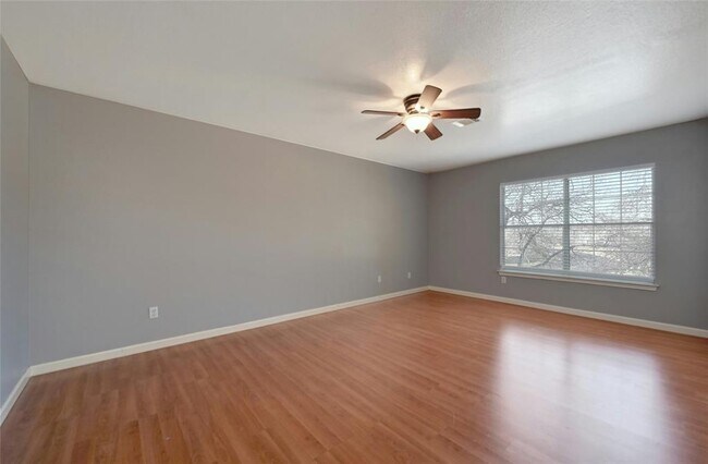 Building Photo - 8139 Evadean Cir