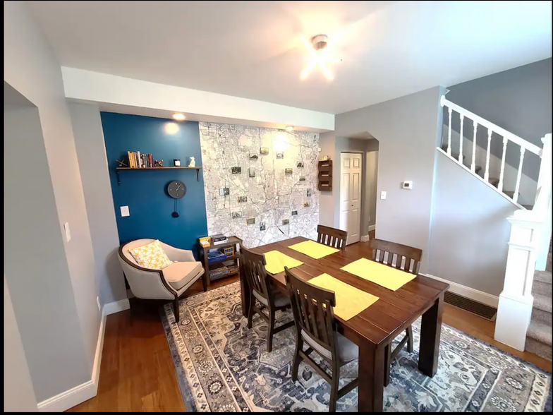 spacious dining room - 947 McAllister Ave