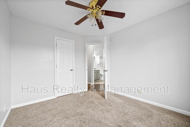 Building Photo - 3257 Veranda Cir