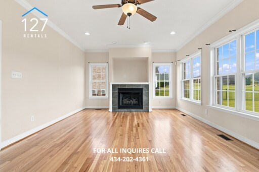 Building Photo - Comfortable & Stunning 4-Bedroom House in Prime Forest Location!