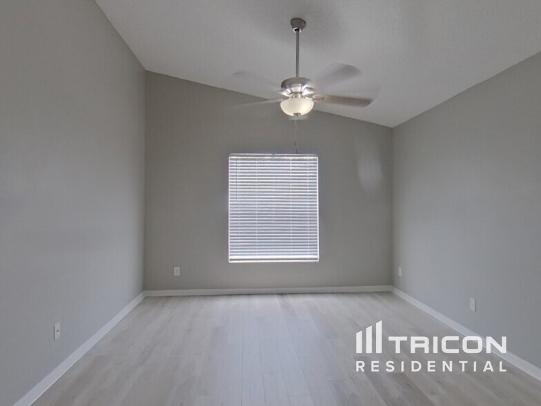 Building Photo - 9444 Azalea Ridge Way