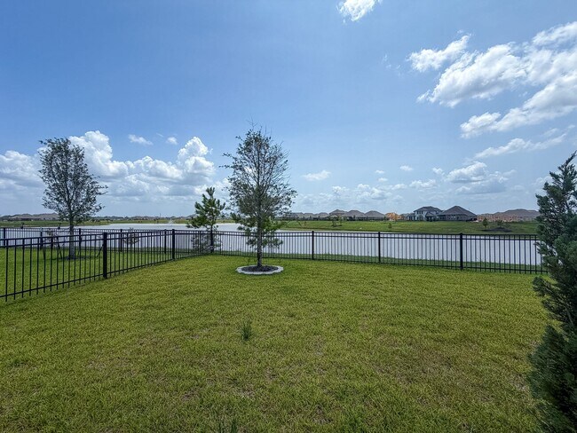 Building Photo - 3101 Emerald Ocean Dr