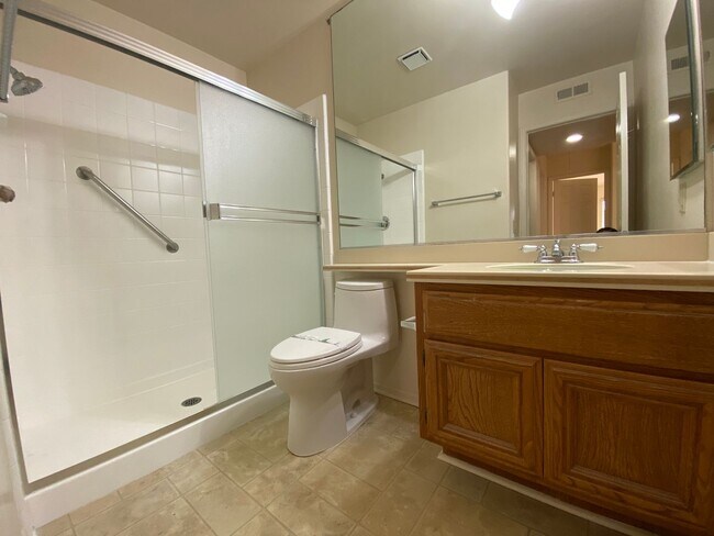 Building Photo - 2bd/2bth within the Ocean Hills Country Club!