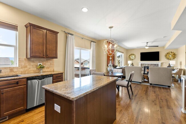 Building Photo - Evolve Real Estate: Meticulous and Luxurious 4 Bedroom + Office + Finished Basement on A Double C...