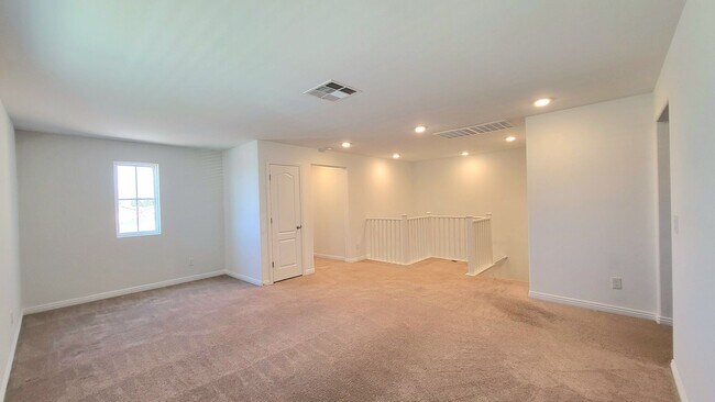 Building Photo - TESORA PAHRUMP - E. Summit Avenue