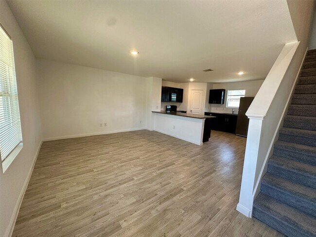 Building Photo - 16635 Colleen Pl