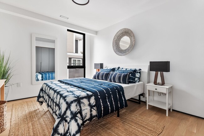 Building Photo - 80 Alpine St