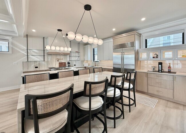 Building Photo - 100 S Frontenac Ave