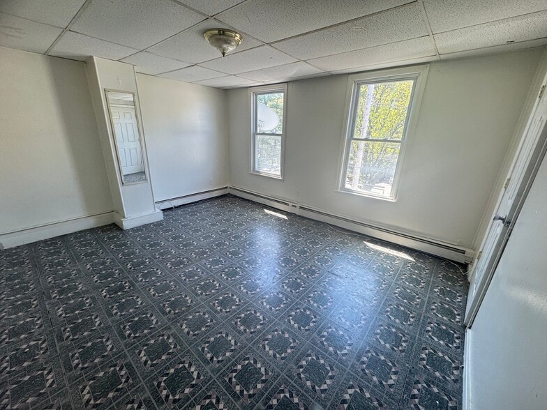 Building Photo - 257 Marshall St