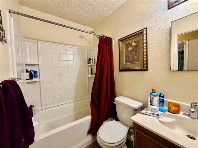 Building Photo - 3119 Breton Dr