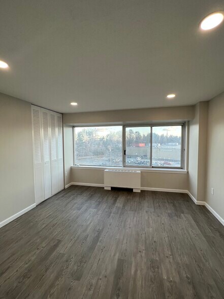 Bedroom - 1320 Berlin Tpke