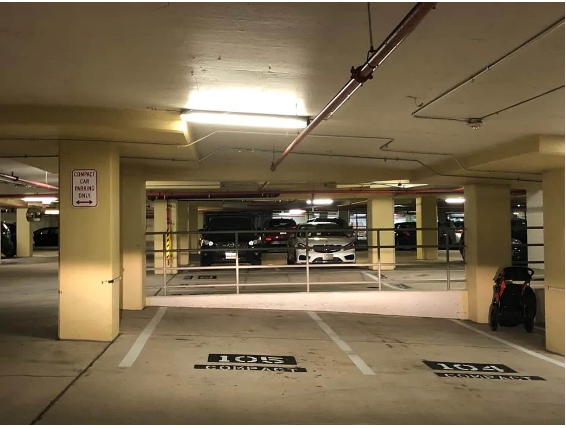 Building Photo - 309 Holland Ln