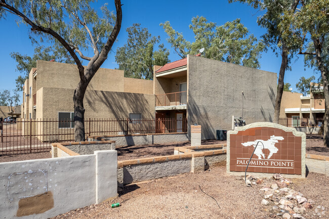 Monument Signage - Palomino Pointe