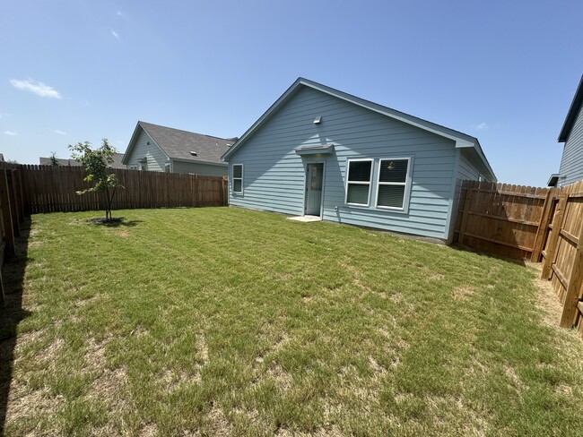 Building Photo - 1155 Barbarosa Rd