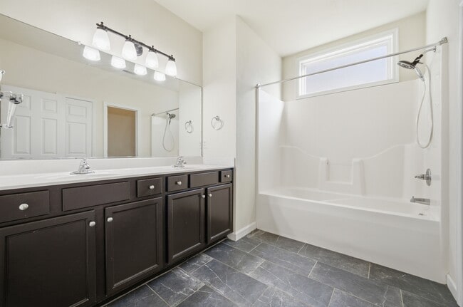 Building Photo - 3211 Calisha Ct