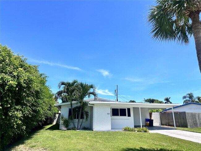 Primary Photo - 407 Riverside Dr