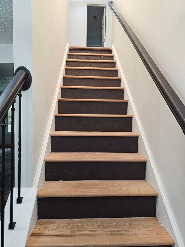 Building Photo - 5679 Hickory Fork Rd