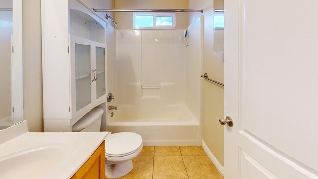 Building Photo - Herriman Rambler with Basement Apartment