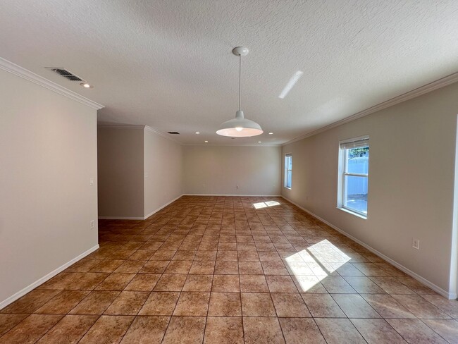Building Photo - The perfect House for rent in Clermont!