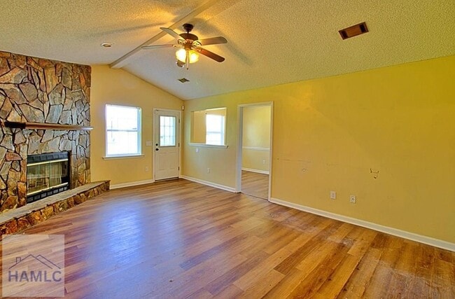 Building Photo - 205 Tempest Ln