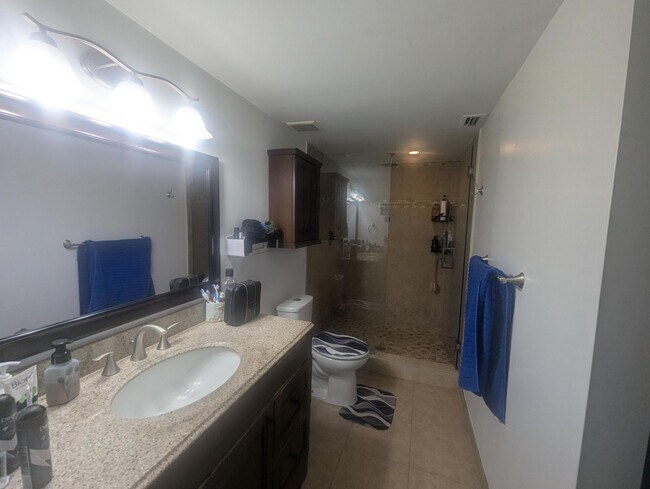 Building Photo - 4736 NW 90th Ave