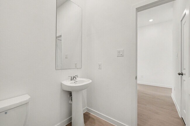 Building Photo - 12610 Blue Catfish Ln