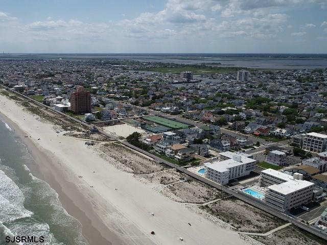 Building Photo - 5300 Boardwalk