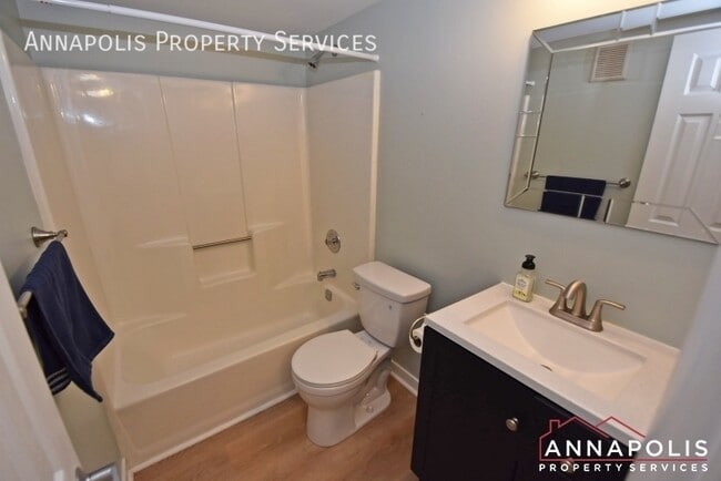 Building Photo - 2008 Quay Village Ct