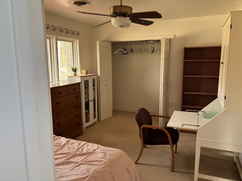 Building Photo - 3860 Muddy Creek Rd