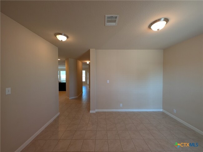 Building Photo - 1330 Ace Ranch St