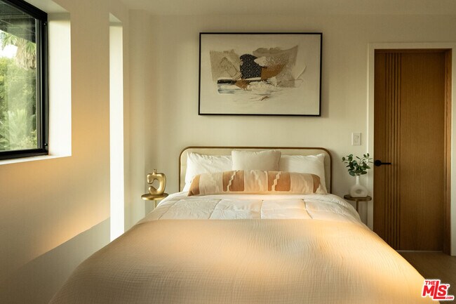 Building Photo - 7802 Torreyson Dr