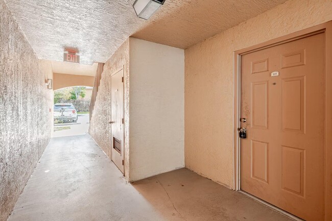 Building Photo - 4041 San Marino Blvd