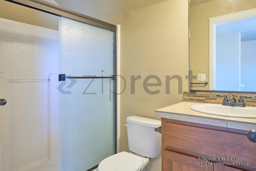 Building Photo - 2610 Princeton Pl