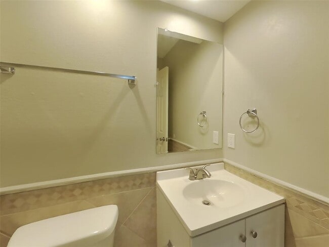 Building Photo - 25568 Dogwood Ln