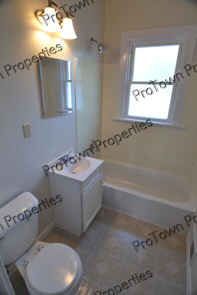 Building Photo - 812 Morgan St