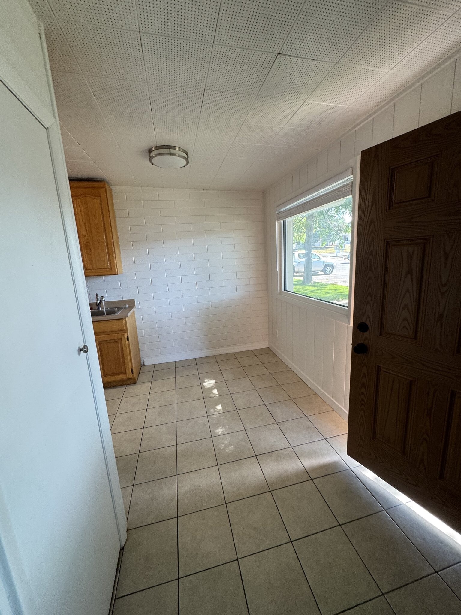 Building Photo - 415-423 E 5600 S