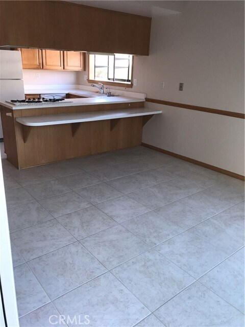 Building Photo - 1451 N Shaffer St