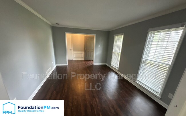 Building Photo - 2564 Lynnfield Rd