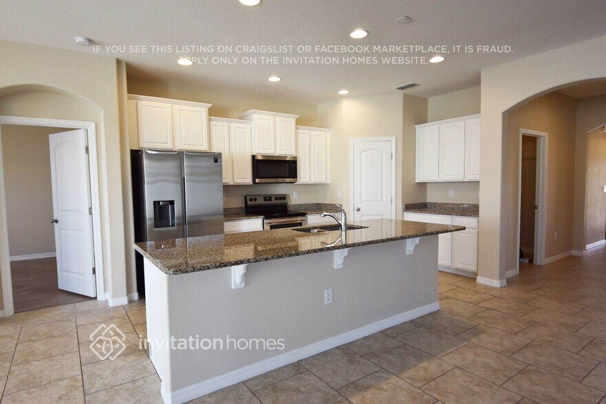 Building Photo - 1937 Beacon Landing Cir