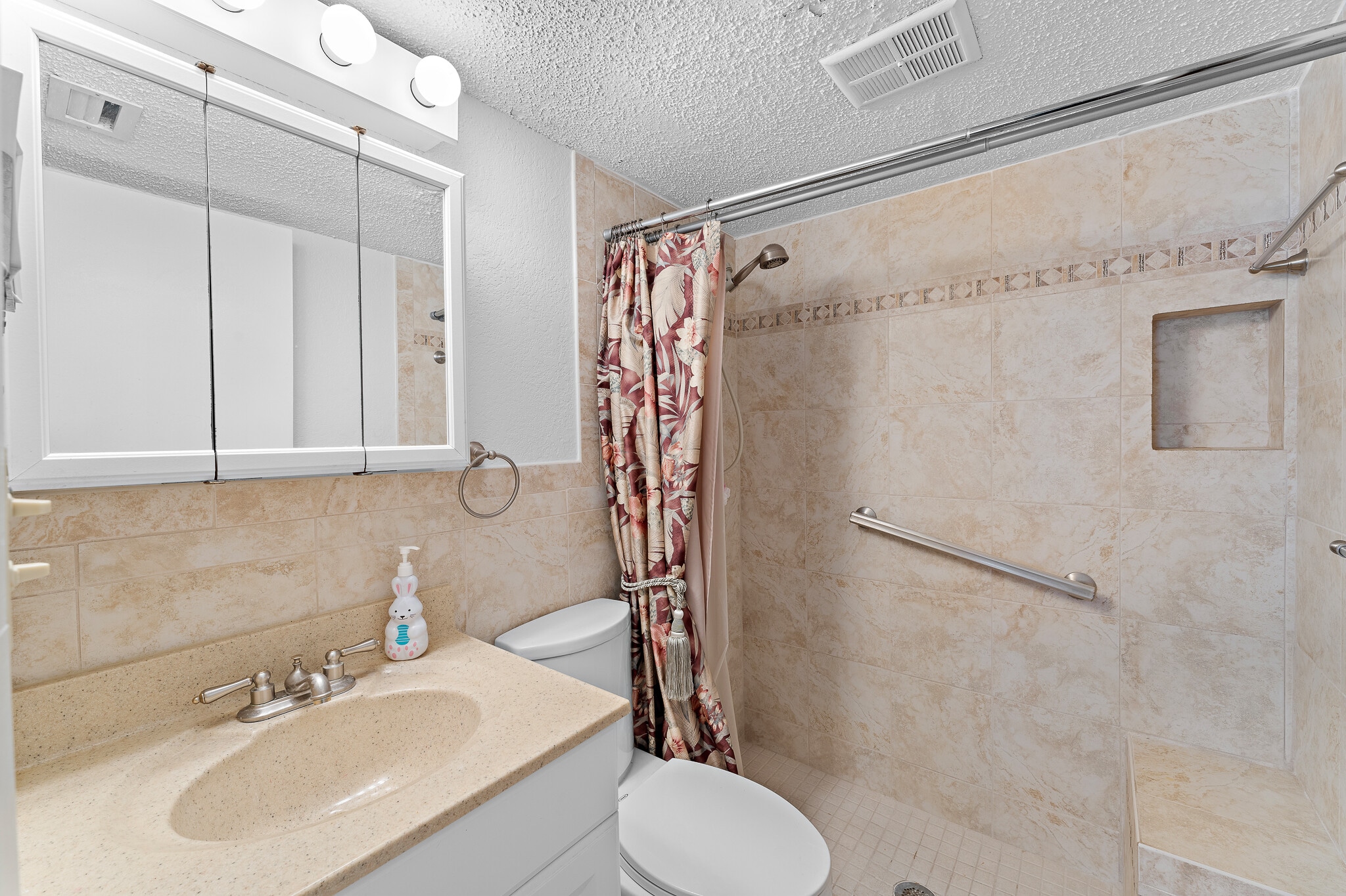 Building Photo - 4746 Azalea Dr