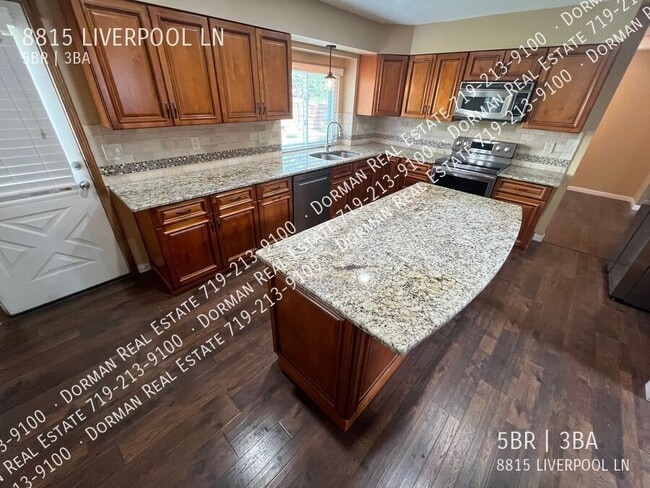 Building Photo - 8815 Liverpool Ln