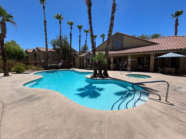 Building Photo - COMFORTABLE TOP FLOOR 1 BEDROOM LOCATED IN...