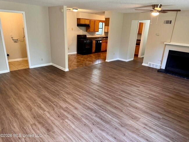 Building Photo - 1580 Guilford Cove