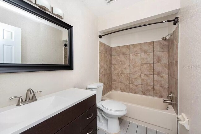 Building Photo - 1804 Brigadoon Dr