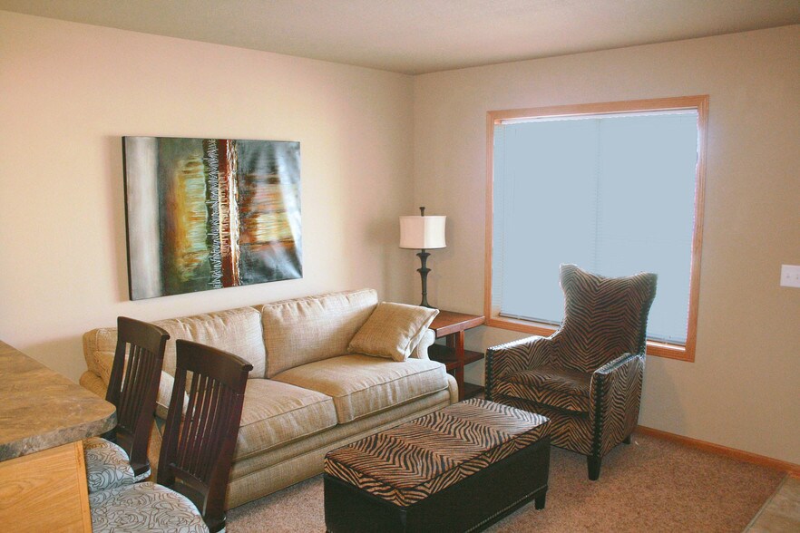 Azure Apartments 600 Bentley Dr Marion IA 52302 Apartment Finder