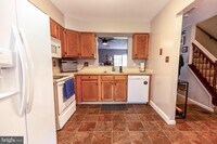 Building Photo - 128 Delancy Pl