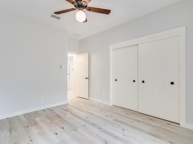 Building Photo - 7933 Wheel Rim Cir