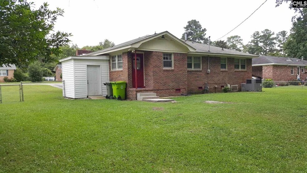 Building Photo - 817 Delta Dr